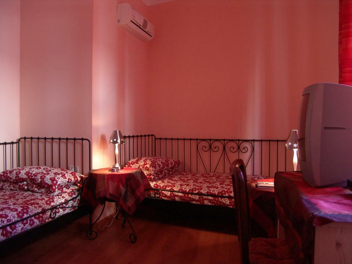 카타니아 I Colori Di Sara B&B 외부 사진