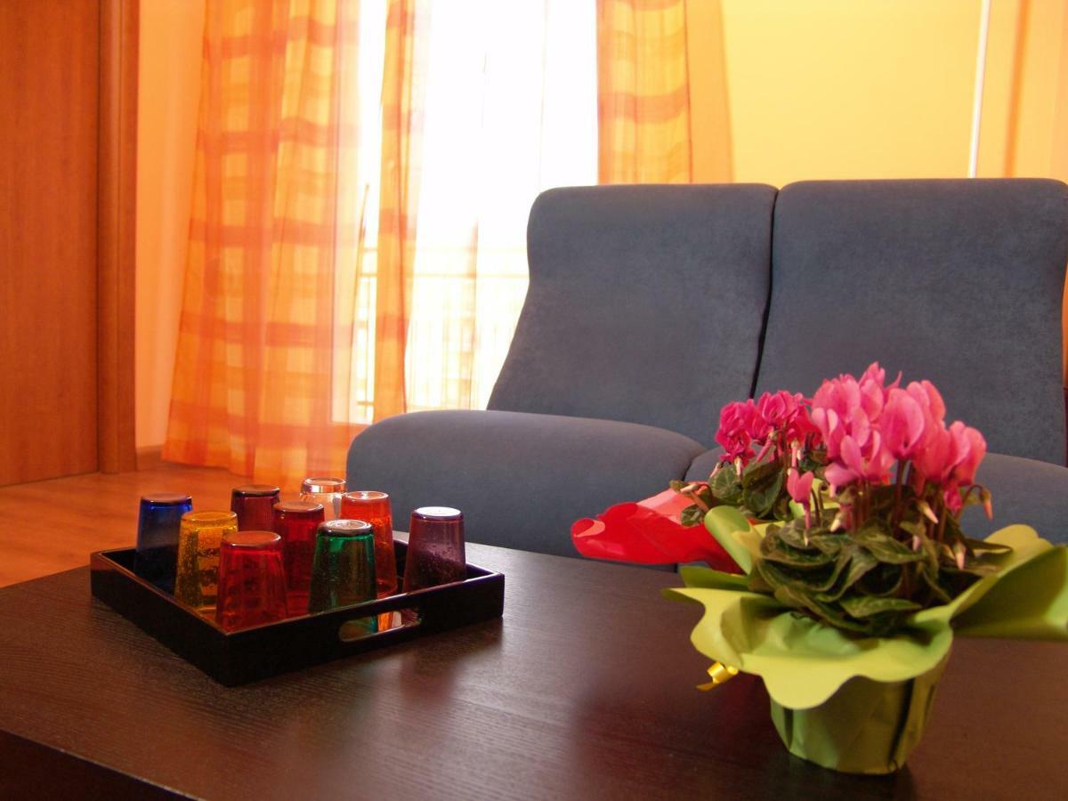 카타니아 I Colori Di Sara B&B 외부 사진