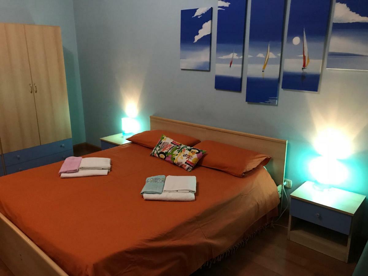 카타니아 I Colori Di Sara B&B 외부 사진